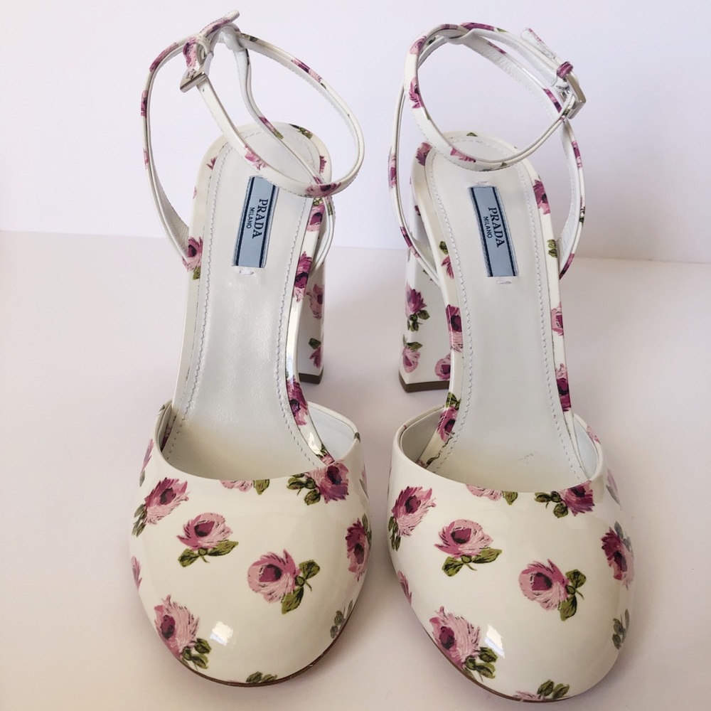! SOLD ! Prada Floral Pumps - Picture 4 of 8